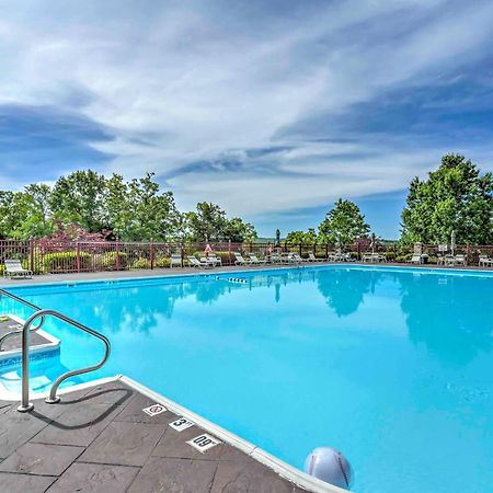 Ground-Floor Branson Condo With Community Perks Екстериор снимка