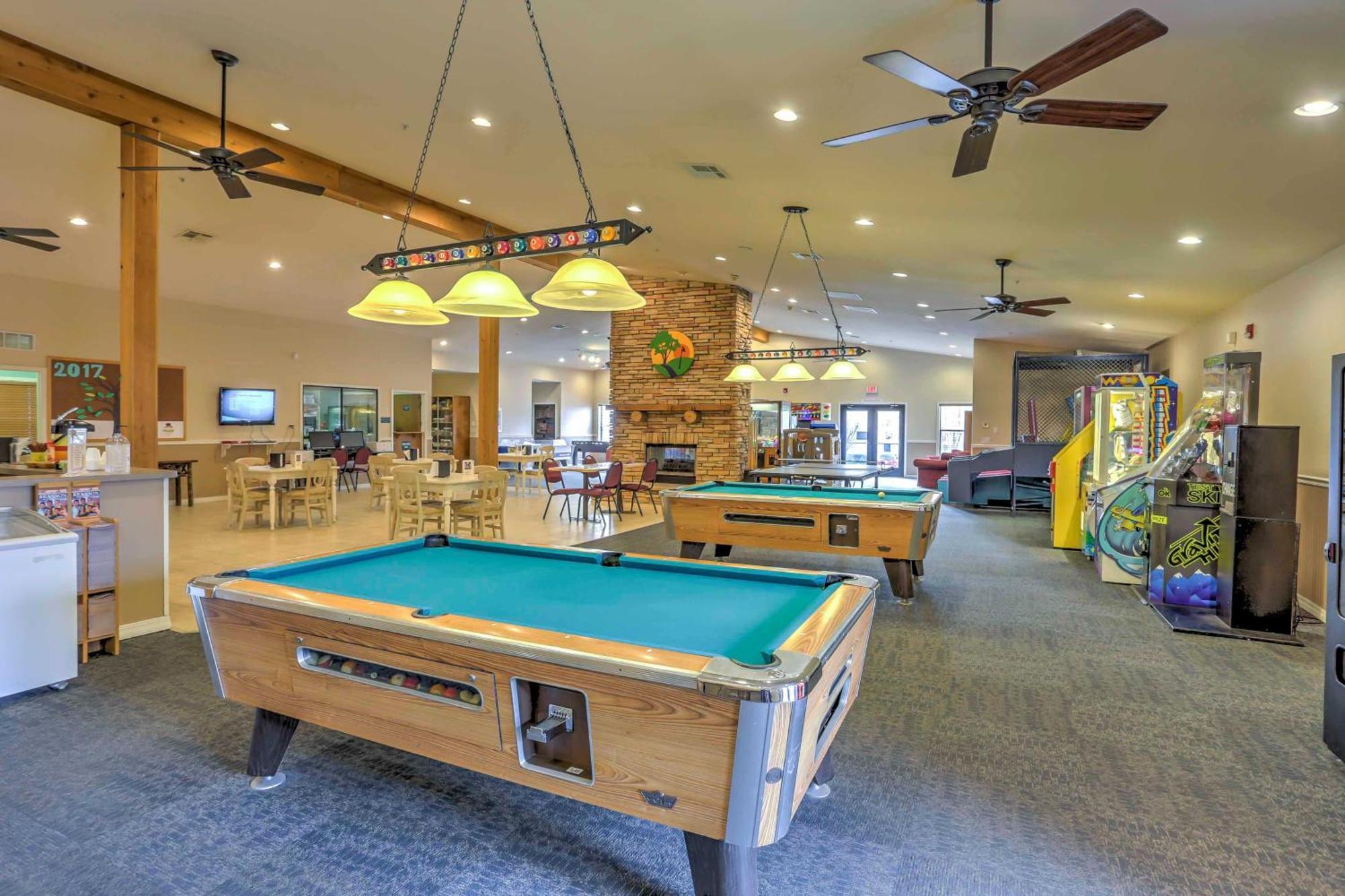 Ground-Floor Branson Condo With Community Perks Екстериор снимка