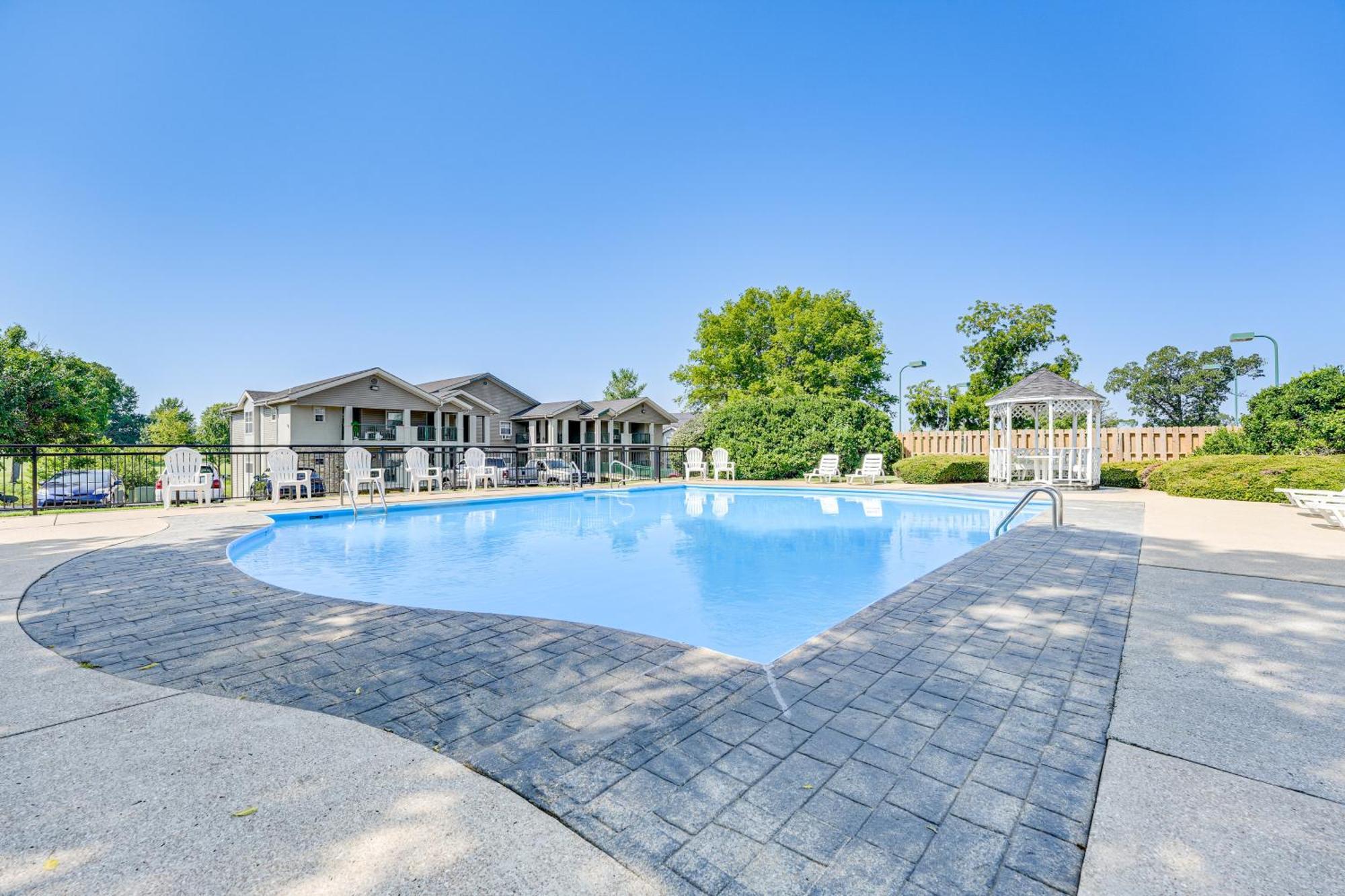 Ground-Floor Branson Condo With Community Perks Екстериор снимка